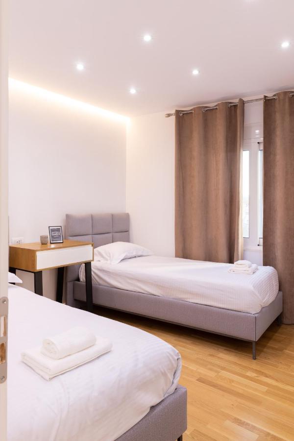 Exclusive 2 Bedrooms Apartment 티라나 외부 사진