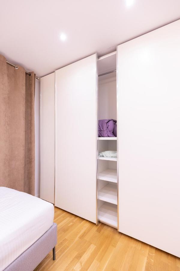 Exclusive 2 Bedrooms Apartment 티라나 외부 사진