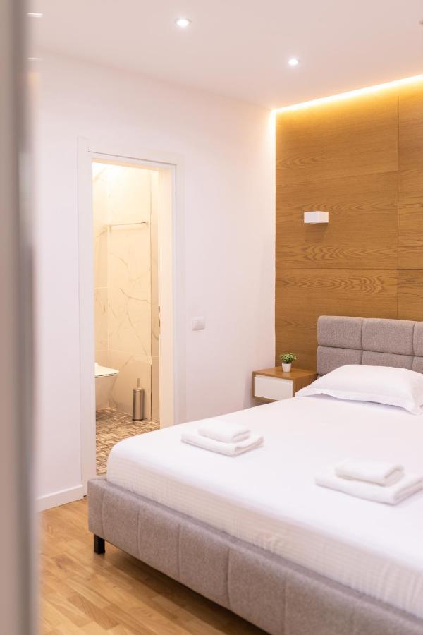 Exclusive 2 Bedrooms Apartment 티라나 외부 사진