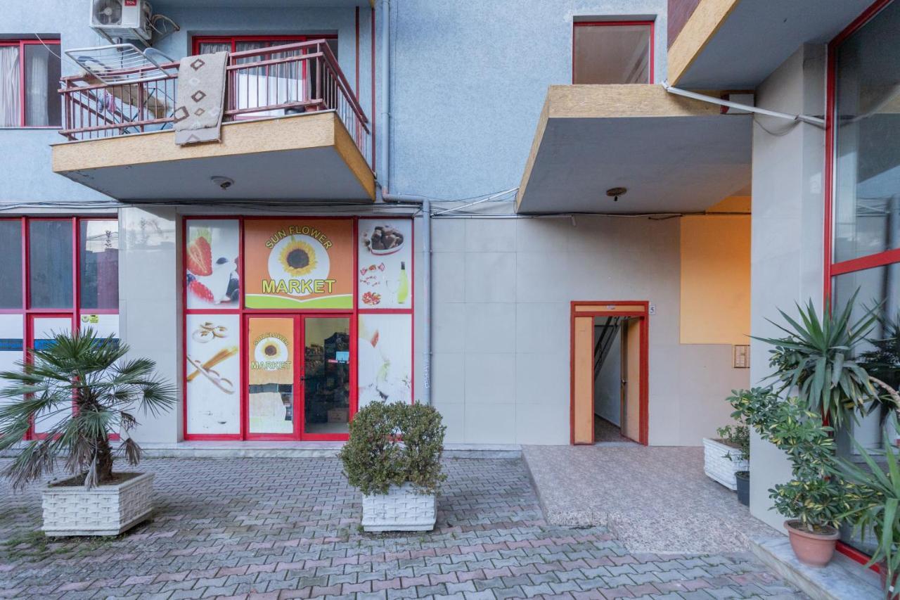 Exclusive 2 Bedrooms Apartment 티라나 외부 사진